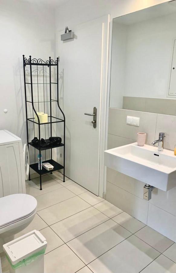 Amazing Location In Near Rathaus Vienne